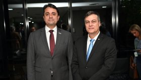 Karel Ozon é empossado presidente da AMPDFT